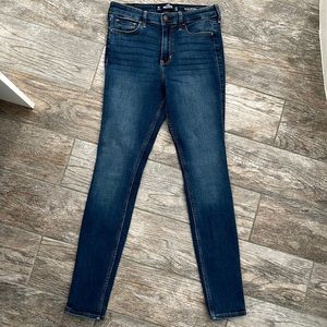 Hollister Jeans size 5R High Rise Super Skinny